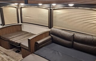 2019 Keystone RV Cougar 32BHS