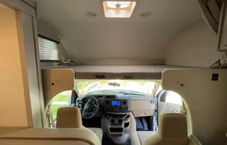 2024 Thor Motor Coach - Coleman 32CM