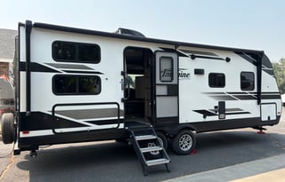 2021 Grand Design Imagine 2400BH