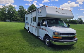 2004 Coachmen Cousin Eddys Made in the Shade