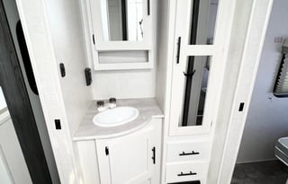 Intimate Camper for Lovers!