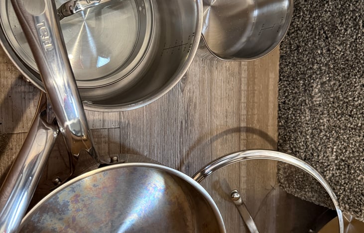 And a whole set of pots and pans