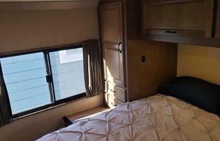 2018 Thor Majestic 28A