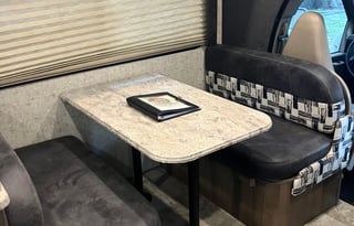 Family RV + Free E-Bike! 2017 Coachmen 27QB