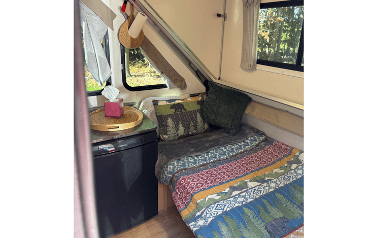 Dinette coverted to single bed