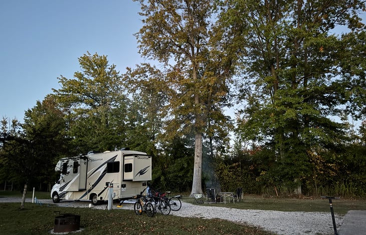 View of the back and left side of the rig with both slides fully extended. 

This is in Erie, Pennsylvania.