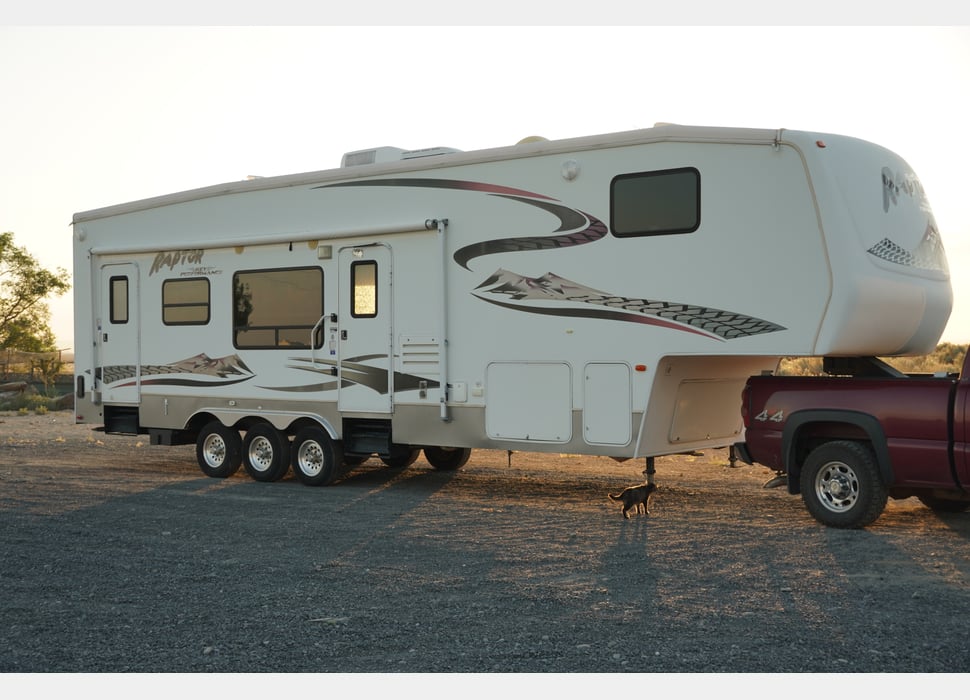 Fifth Wheel rentals in Moses Lake