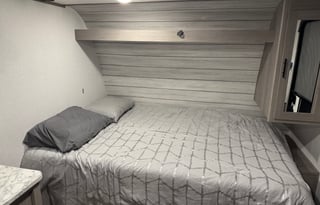 2024 Dutchmen RV Coleman Lantern LT Series 18BH