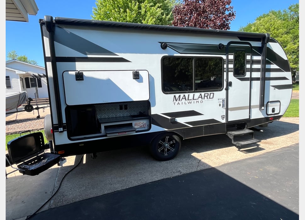 Travel Trailer rentals in Brooklyn park