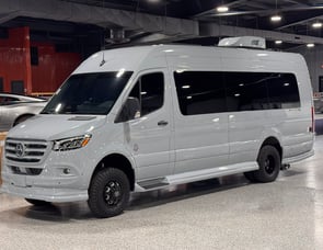 OGV Luxury Coach VCRUISE 10OB