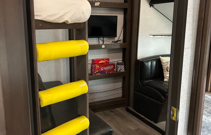 bunk room