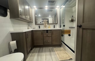 2023 Grand Design Solitude 380FL R