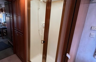 2000 Holiday Rambler Ambassador 34PBS