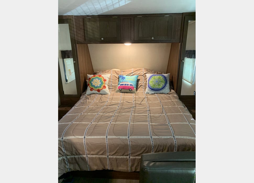 Travel Trailer rentals in Devine