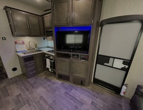 CrossRoads RV Cruiser Aire CR24RL