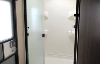 Room for the whole family - We deliver!