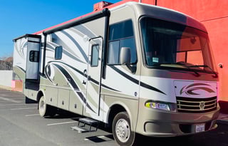2013 Thor Motor Coach Daybreak 28PD