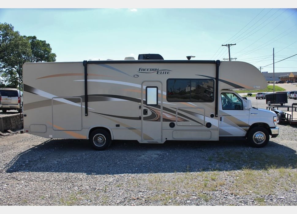 Class C Motor Home rentals in Idaho Falls