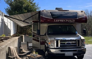 Clean Family RV Sleeps 5 Fully Equipped