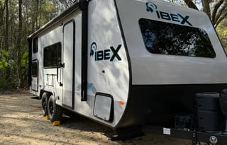 Ibex Bunkhouse Camper- Great for long weekend trip