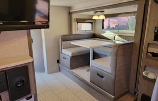 The Perfect Travel Trailer For You!   Lance 1995