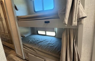 2025 Thor Motor Coach Geneva 31VT