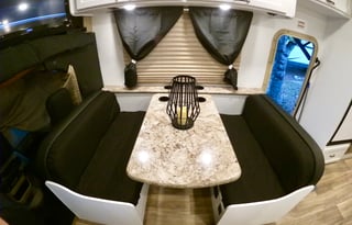 2017 Thor Motor Coach Freedom Elite 30FE