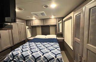 2022 Thor Palazzo 33.6 Diesel Class A