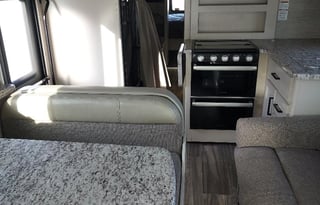 Clean, Sleeps 8-10, Everything included in Price