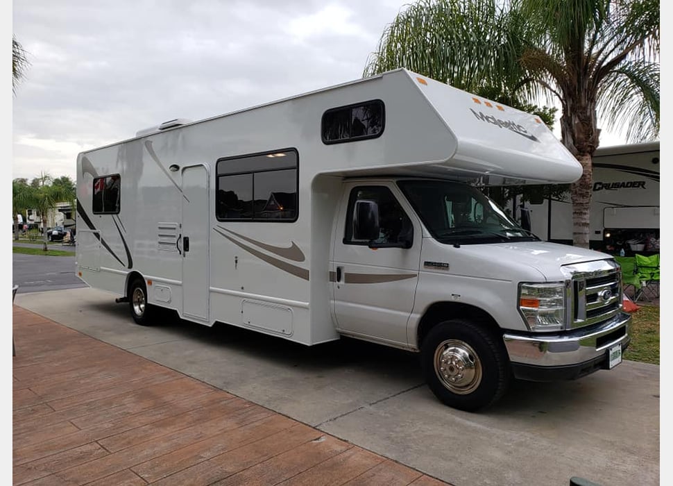 Class C Motor Home rentals in Warrenville
