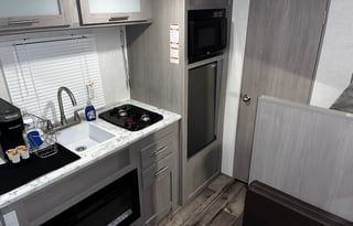 2023 Dutchmen RV Coleman 17B