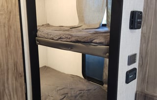 2022 Palomino RL189 - Solar/Batteries/Inverter