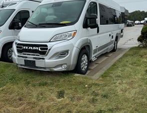 Roadtrek Roadtrek Chase