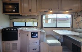 2021 Thor Motor Coach Four Winds 28A