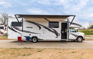 Spacious Dog Friendly and stocked for adventure!!!