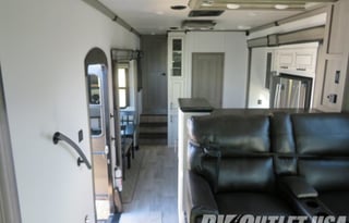 Luxury Nashville area RV Rental - Sleeps 6