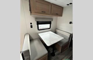 2024 New Forest River Prime Time Avenger Sleeps 6