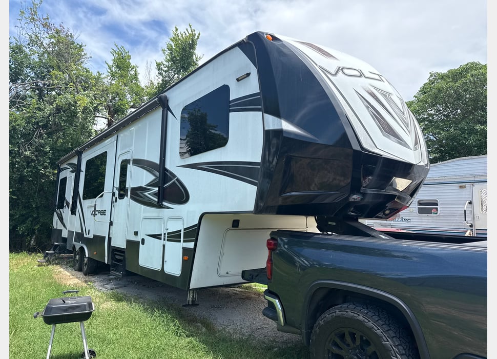 Fifth Wheel rentals in Euless