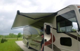 34 FT Thor Hurricane, with outdoor TV, kitchen