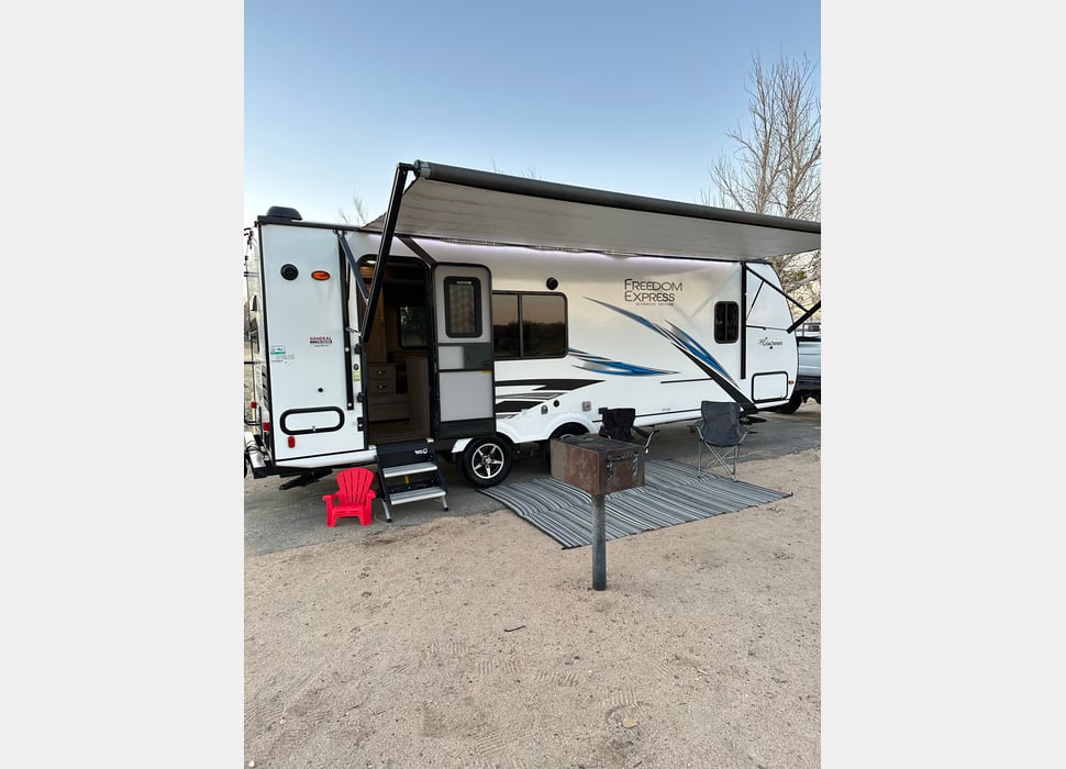 Travel Trailer rentals in Seal Beach