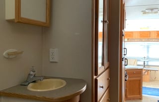 2004 R-Vision Trail Vision