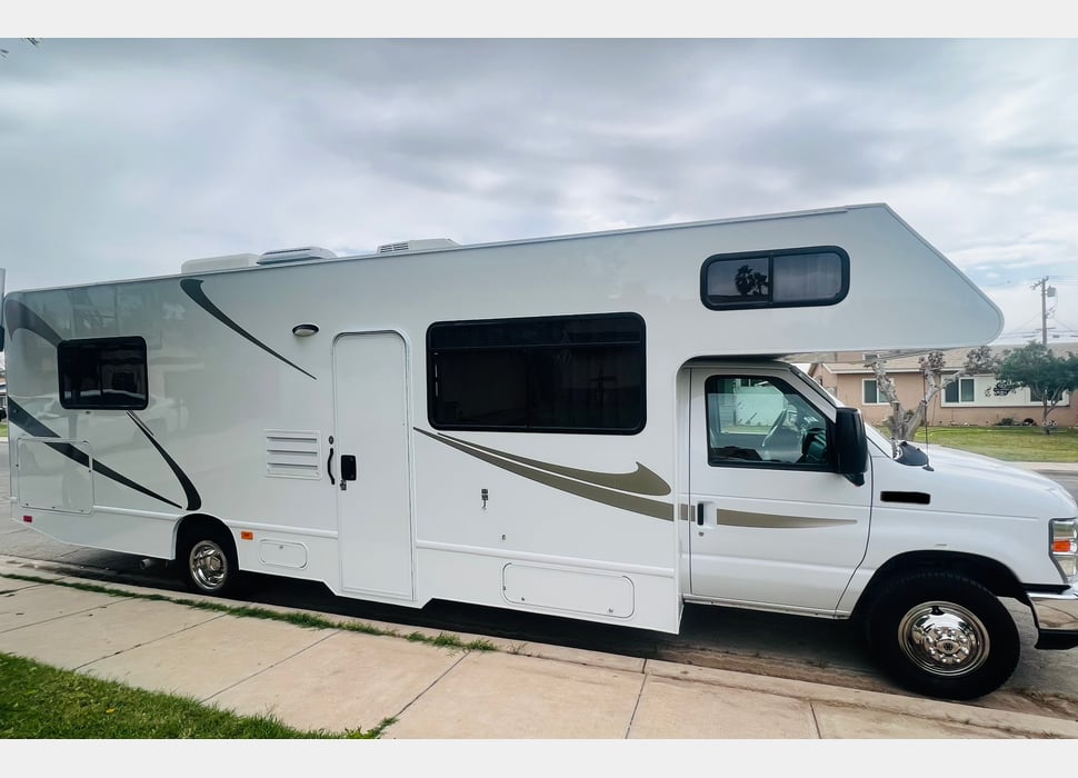 Class C Motor Home rentals in San Diego