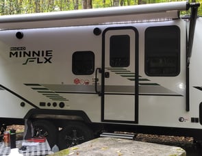 Winnebago Industries Towables Micro Minnie FLX 2108DS