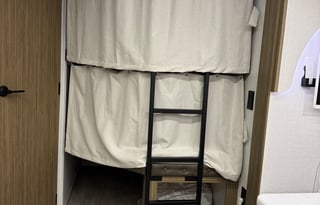 2025 FR SALEM Brand New Sleeps 8!  Outdoor kitchen