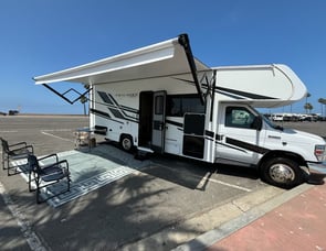 Coachmen RV Freelander 26DS Ford 450