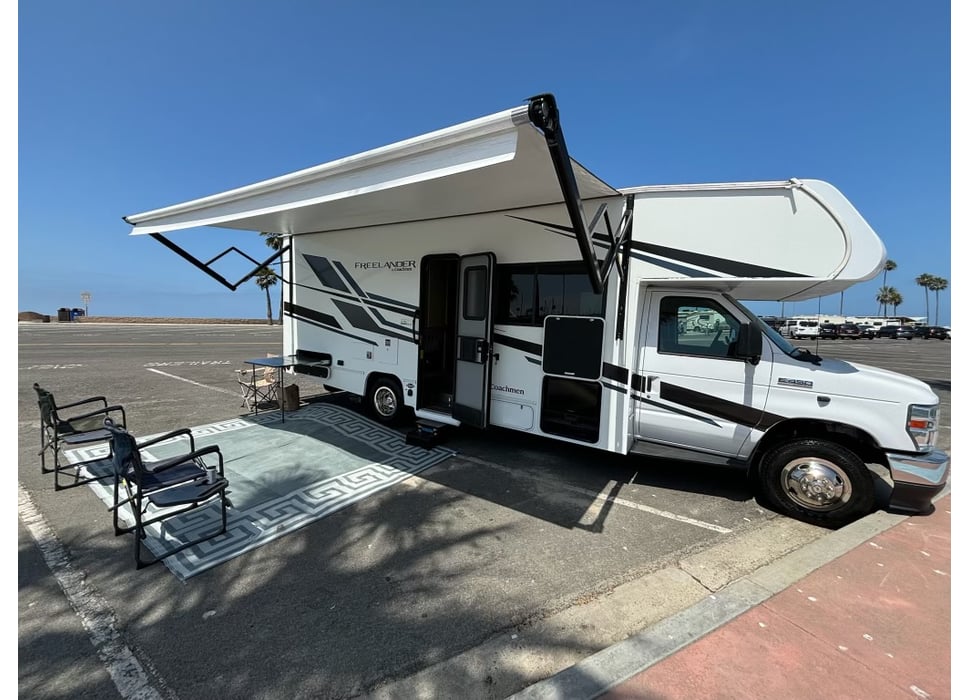 Class C Motor Home rentals in Santa Ysabel