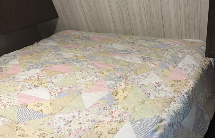 Master bed is a Queen size