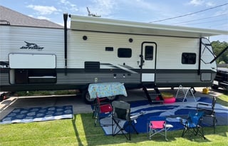 Patty & Nate's Cozy Camper