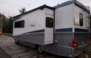 Spectacular Mercedes Winnebago View, called GATOR
