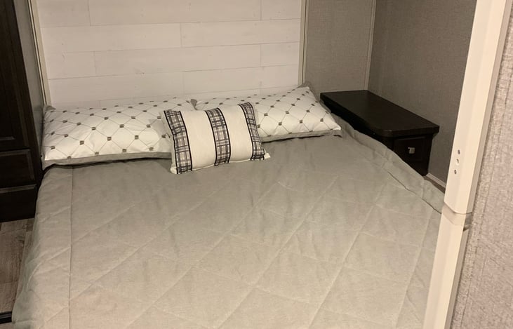 Main bedroom (back of the coach)